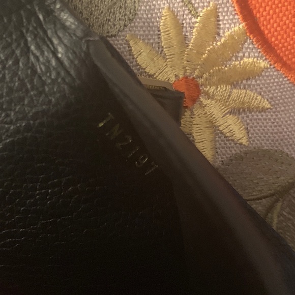 🛑 SOLD 🛑 Louis Vuitton Empreinte Key Pouch - Picture 8 of 8